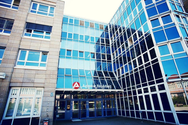 Agencja pracy jak założyć własną działalność w tej branży